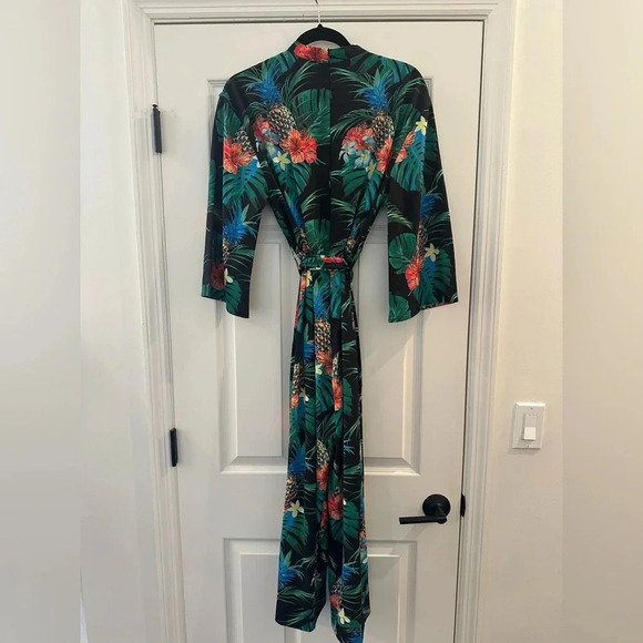 NWT Beulah Tropical Pants Belted Jumpsuit Romper Black Floral Small - Picture 2 of 6